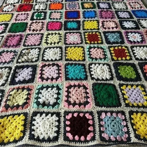 Vintage Handmade Granny Square Crotchet Throw Blanket Multicolor Unique - Picture 1 of 8